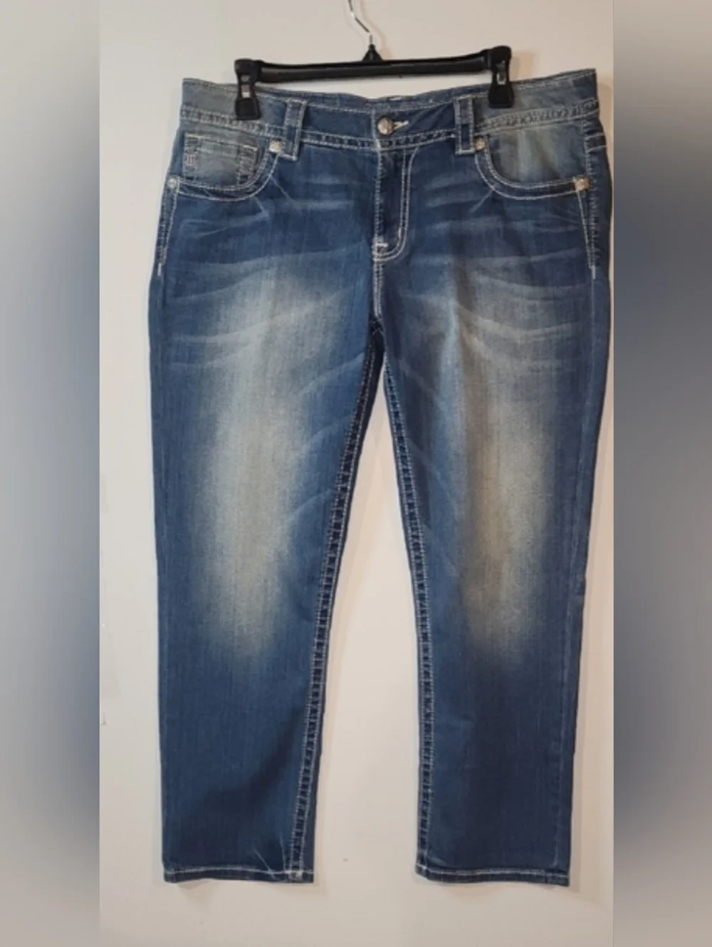 Miss Me Easy Cropped Jeans NWOT Size 31 - Picture 1 of 14